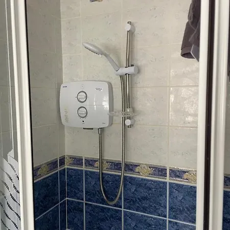 Hillside House- Pine View 公寓