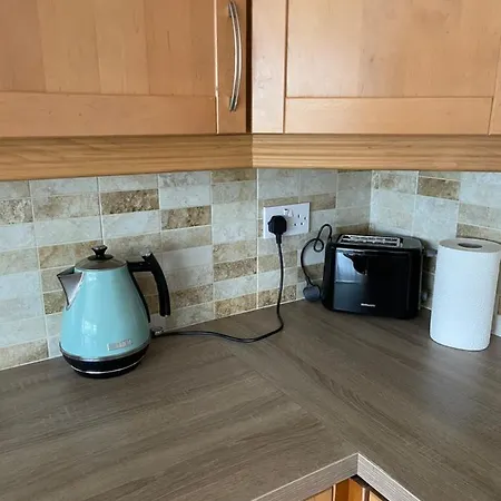 Hillside House- Pine View *